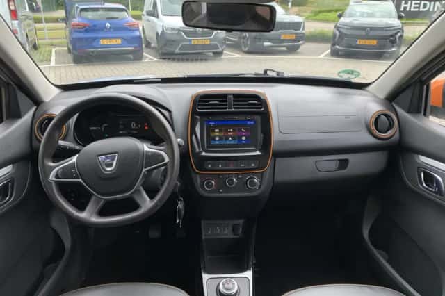 Dacia Spring (2022) thumbnail 6