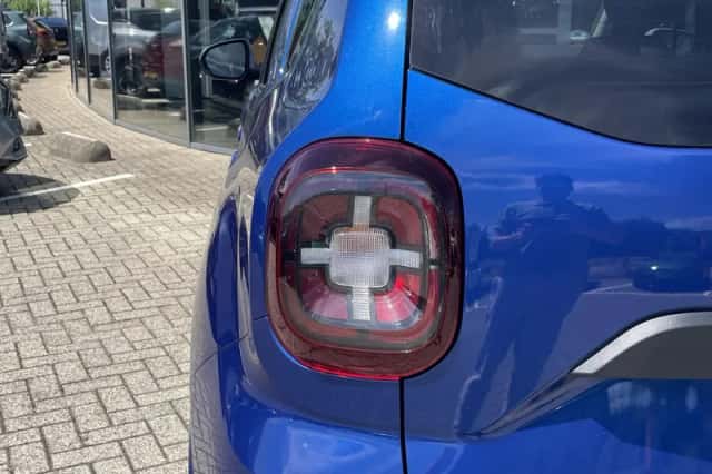 Dacia Duster (2021) thumbnail 5