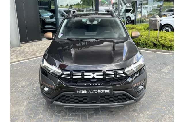 Dacia Sandero Stepway (2024) thumbnail 5
