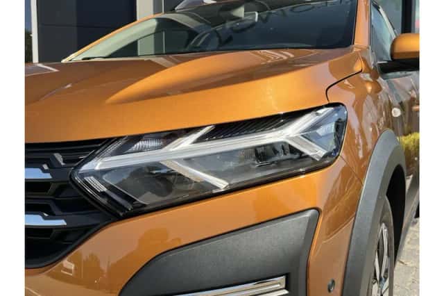 Dacia Sandero Stepway (2021) thumbnail 6