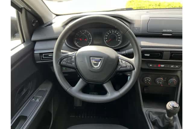 Dacia Sandero (2021) thumbnail 3