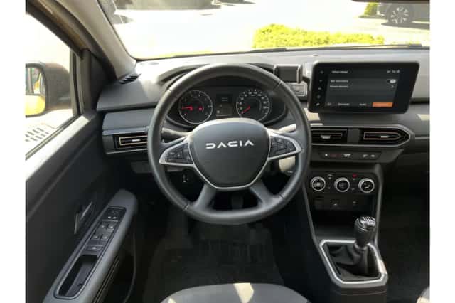 Dacia Sandero Stepway (2025) thumbnail 3