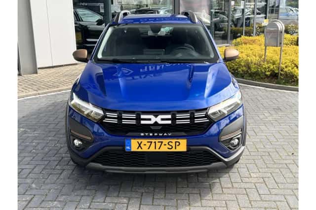 Dacia Sandero Stepway (2024) thumbnail 4