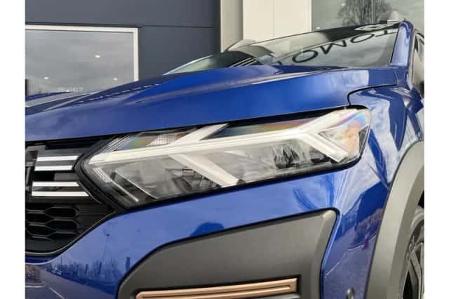 Dacia Sandero Stepway (2024) thumbnail 6