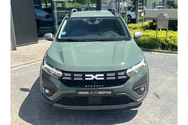 Dacia Sandero Stepway (2023) thumbnail 5