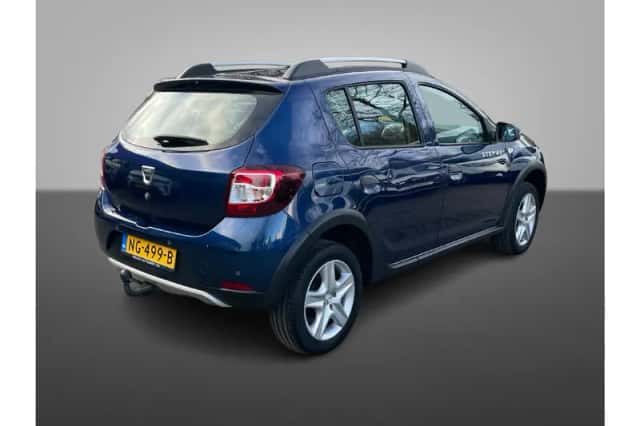 Dacia Sandero Stepway (2017) thumbnail 4