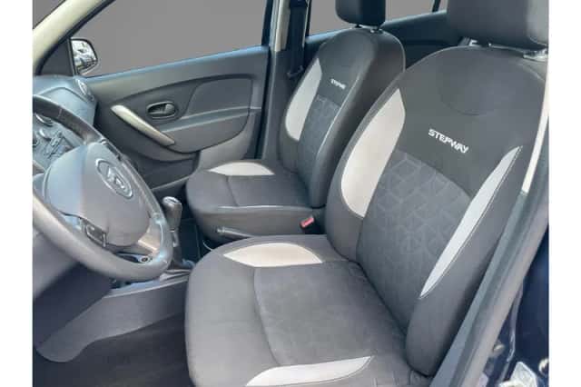 Dacia Sandero Stepway (2017) thumbnail 8