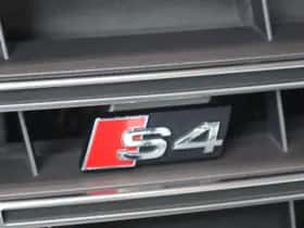 Audi A4 (2014) thumbnail 18