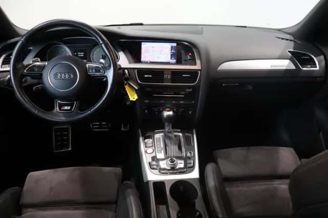 Audi A4 (2014) thumbnail 3