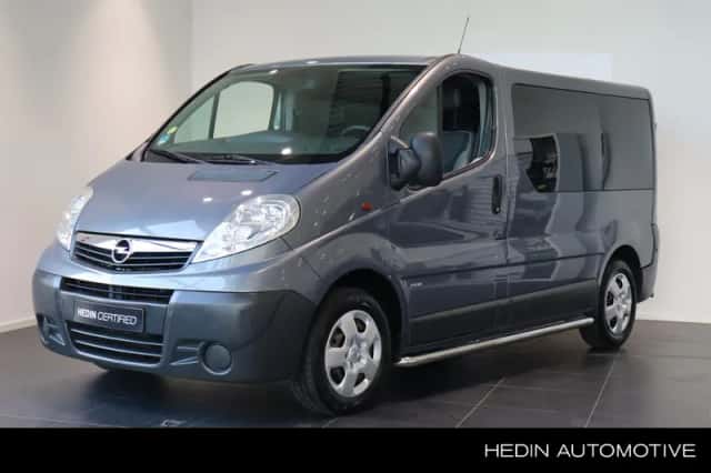 Opel Vivaro (2012) thumbnail 1