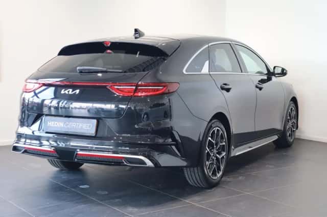 Kia Proceed (2022) thumbnail 2