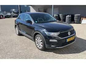 Volkswagen T-Roc (2019) thumbnail 6