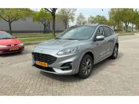 Ford Kuga (2023) thumbnail 1