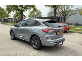 Ford Kuga (2023) thumbnail 2