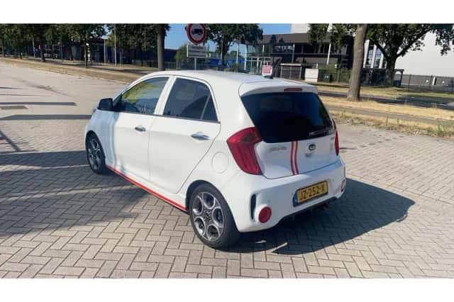 Kia Picanto (2016) thumbnail 2