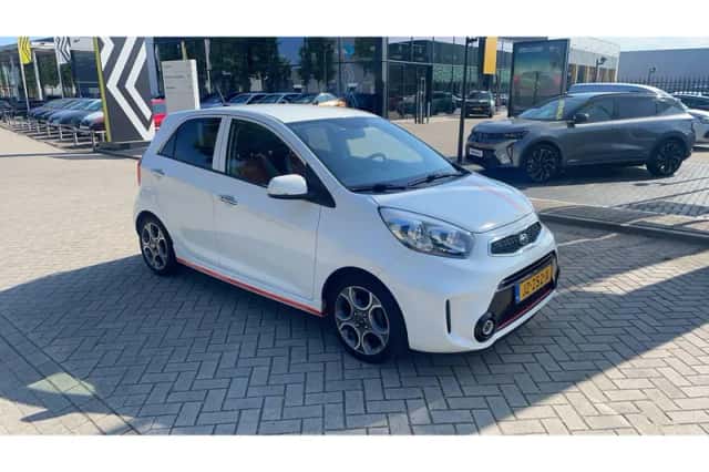 Kia Picanto (2016) thumbnail 5