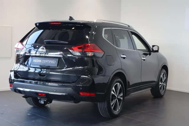 Nissan X-Trail (2019) thumbnail 2
