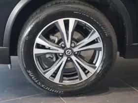 Nissan X-Trail (2019) thumbnail 5