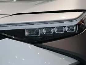 Toyota bZ4X (2024) thumbnail 4