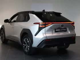 Toyota bZ4X (2024) thumbnail 8