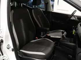 Hyundai i10 (2023) thumbnail 24