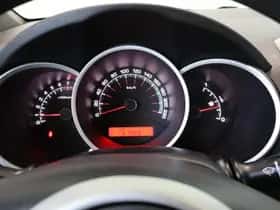 Kia Venga (2011) thumbnail 14