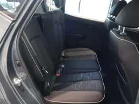 Kia Venga (2011) thumbnail 17