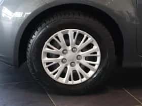 Kia Venga (2011) thumbnail 26