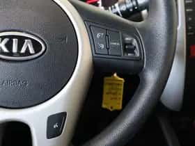 Kia Venga (2011) thumbnail 9