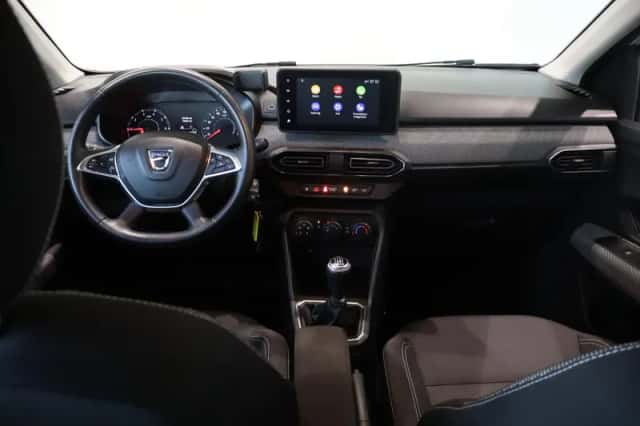 Dacia Sandero (2021) thumbnail 3