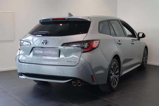 Toyota Corolla (2021) thumbnail 2