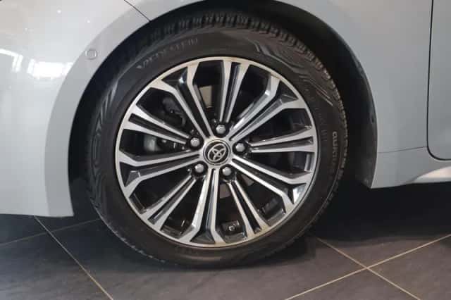 Toyota Corolla (2021) thumbnail 5
