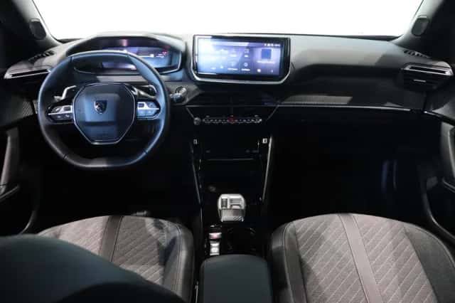 Peugeot 2008 (2025) thumbnail 3