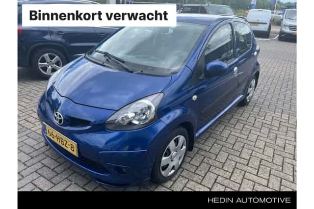 Toyota Aygo (2008) thumbnail 1