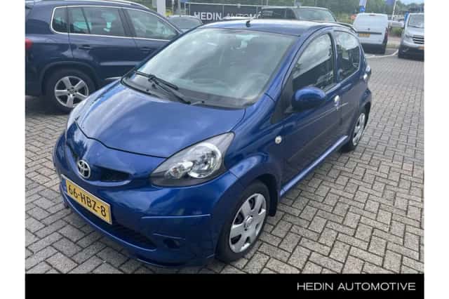 Toyota Aygo (2008) thumbnail 1