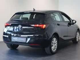 Opel Astra (2016) thumbnail 2
