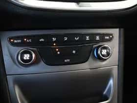Opel Astra (2016) thumbnail 12