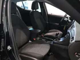 Opel Astra (2016) thumbnail 24