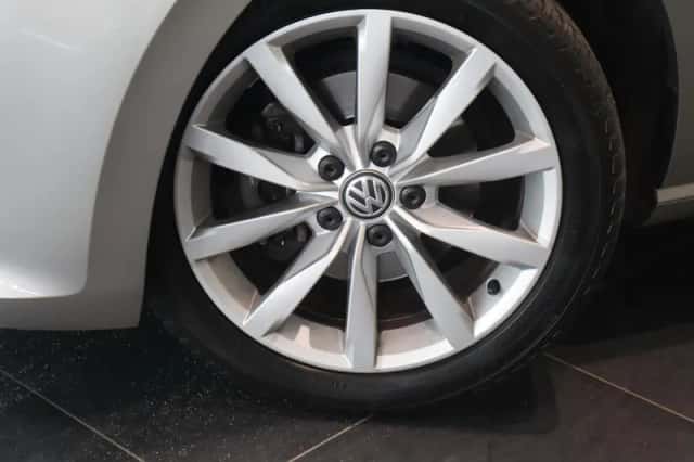 Volkswagen Golf (2014) thumbnail 5