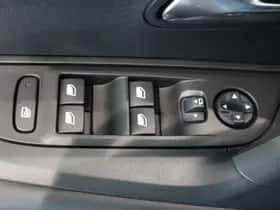 Peugeot 2008 (2025) thumbnail 24
