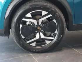 Peugeot 2008 (2025) thumbnail 5