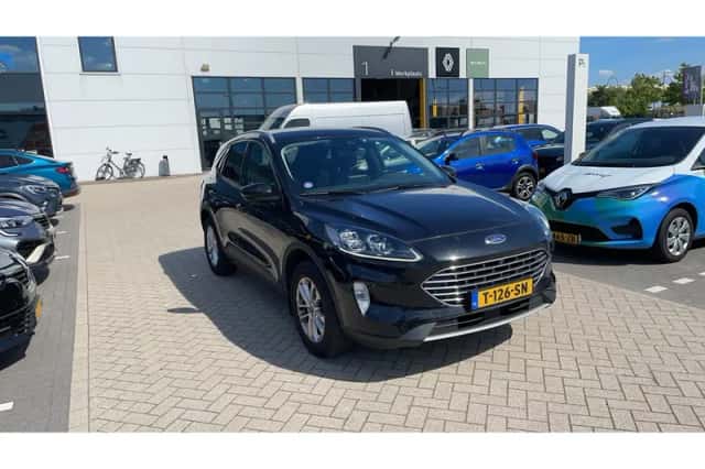 Ford Kuga (2022) thumbnail 5