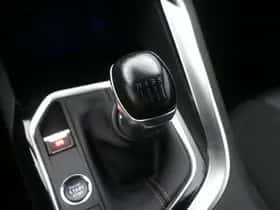 Peugeot 3008 (2019) thumbnail 14