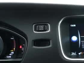 Volvo V40 (2016) thumbnail 30