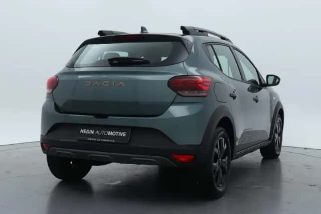 Dacia Sandero Stepway (2025) thumbnail 2