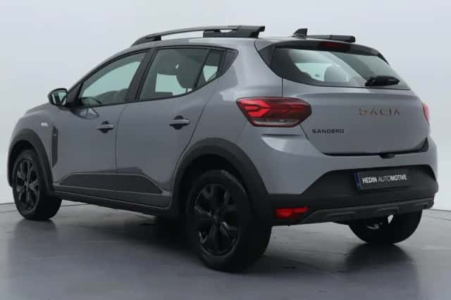 Dacia Sandero Stepway (2025) thumbnail 2