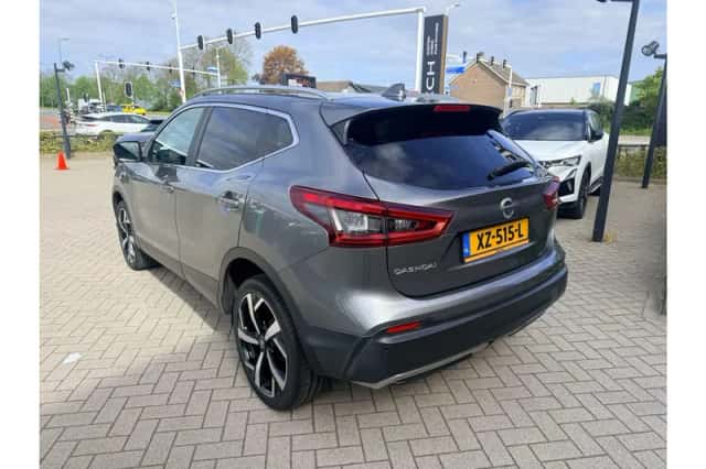 Nissan Qashqai (2019) thumbnail 2