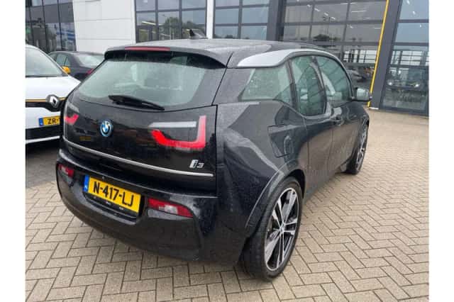 BMW i3 (2021) thumbnail 3