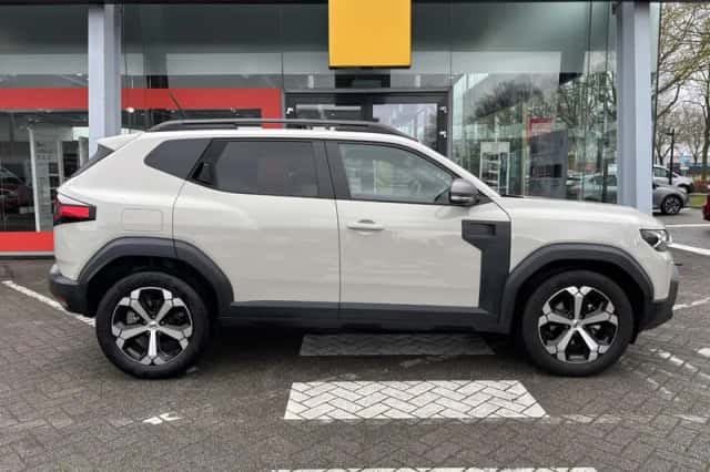 Dacia Duster (2024) thumbnail 3