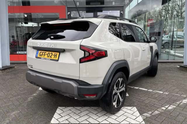 Dacia Duster (2024) thumbnail 4